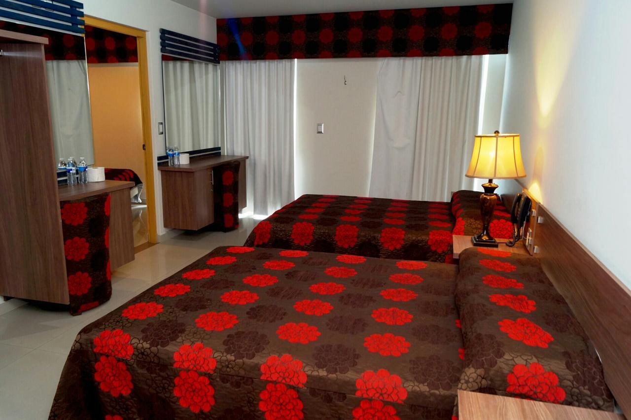 Palacio Rojo Hotel Familiar Morelia Bagian luar foto