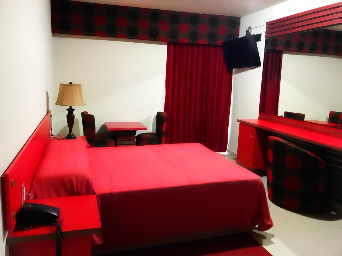 Palacio Rojo Hotel Familiar Morelia Bagian luar foto