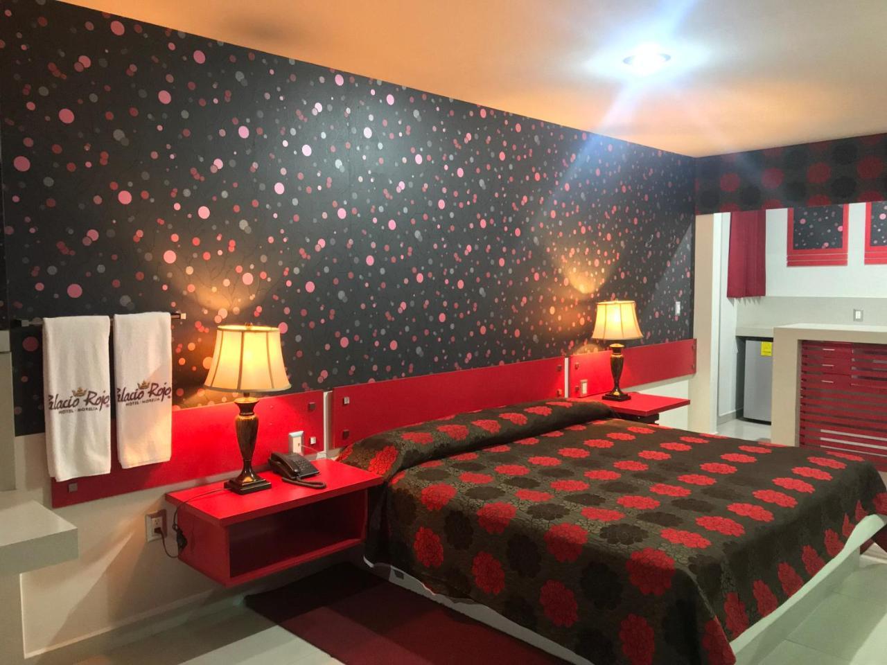 Palacio Rojo Hotel Familiar Morelia Bagian luar foto