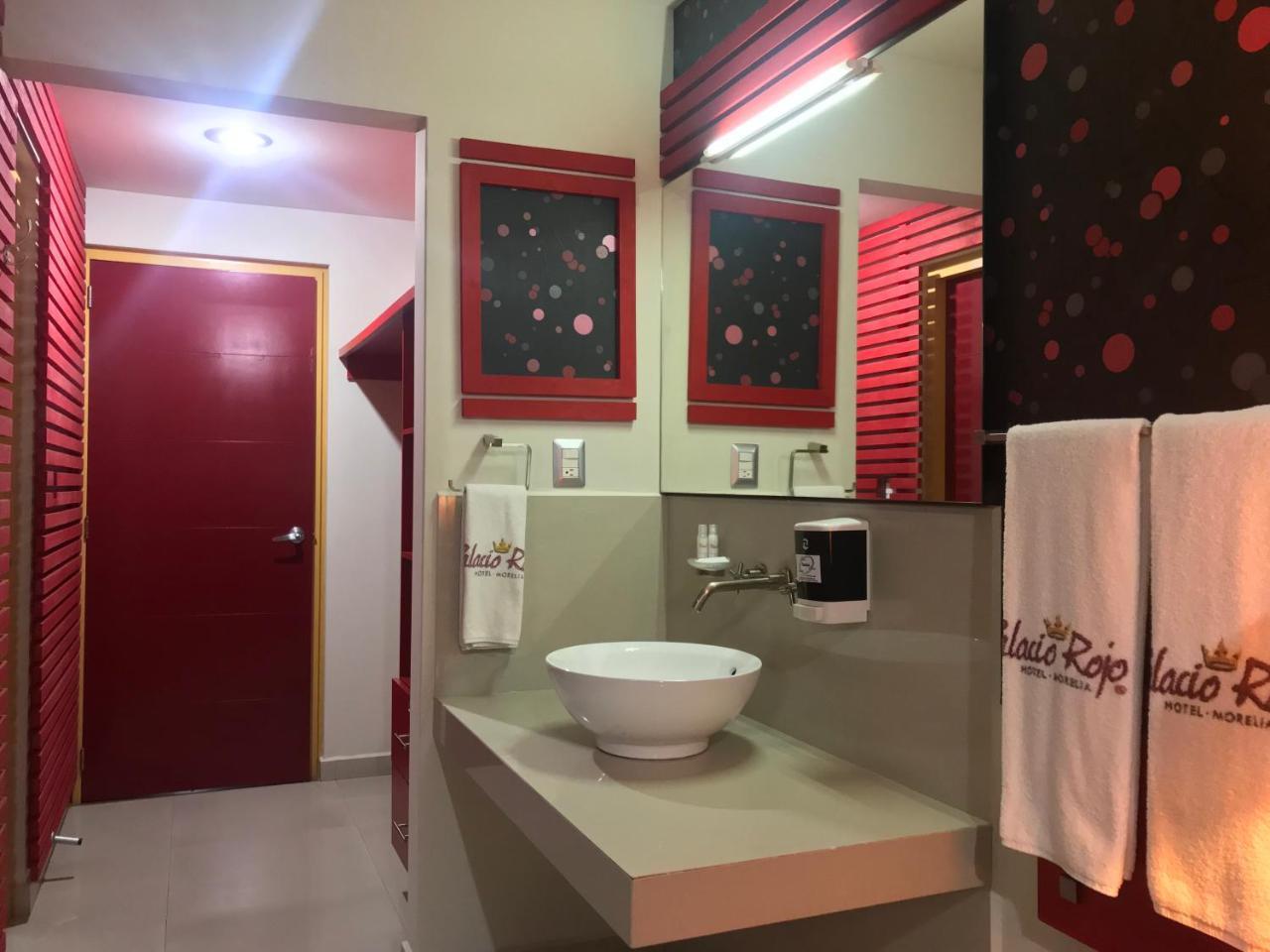 Palacio Rojo Hotel Familiar Morelia Bagian luar foto